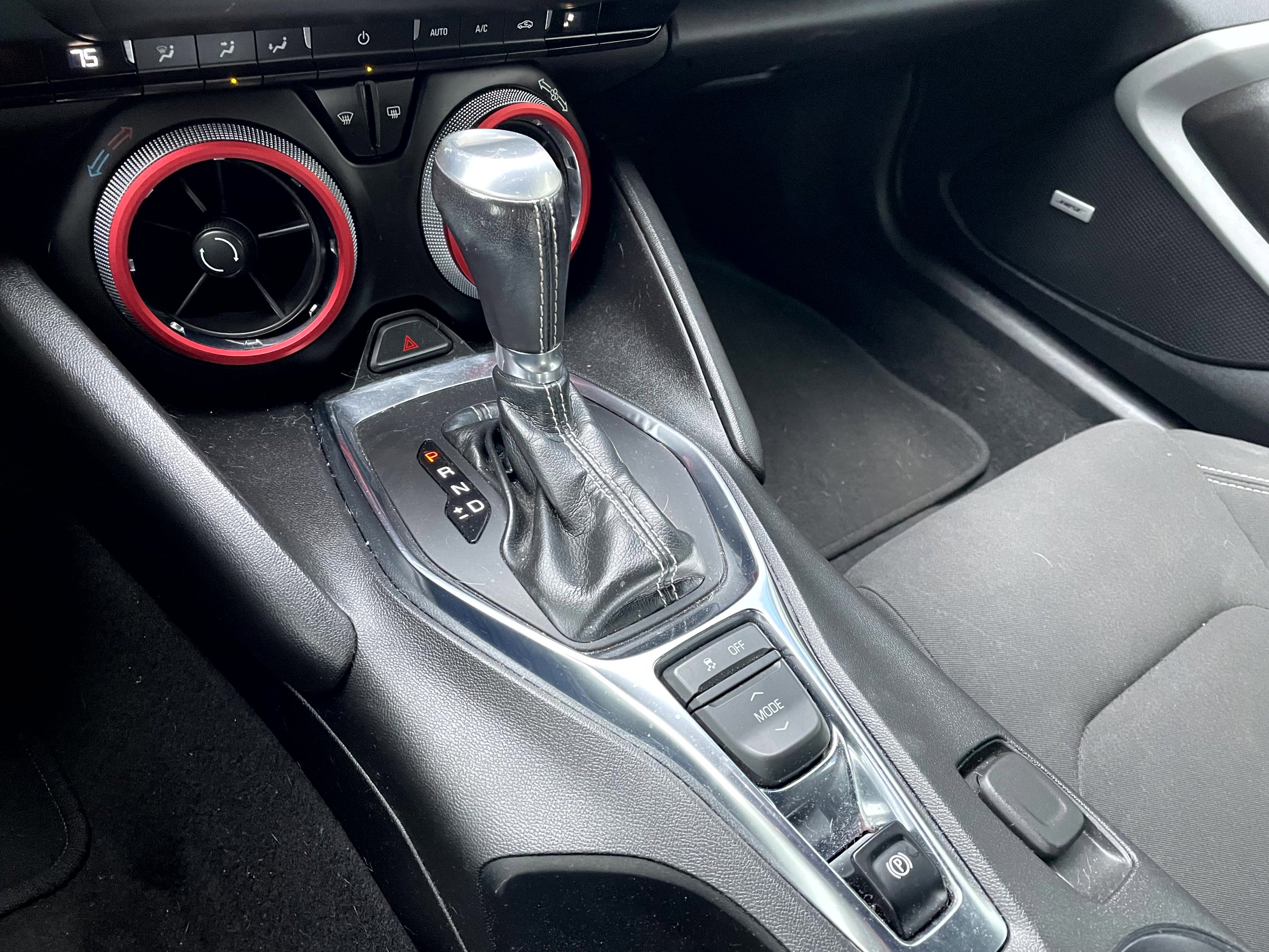 Used 2021 Chevrolet Camaro LT image 17