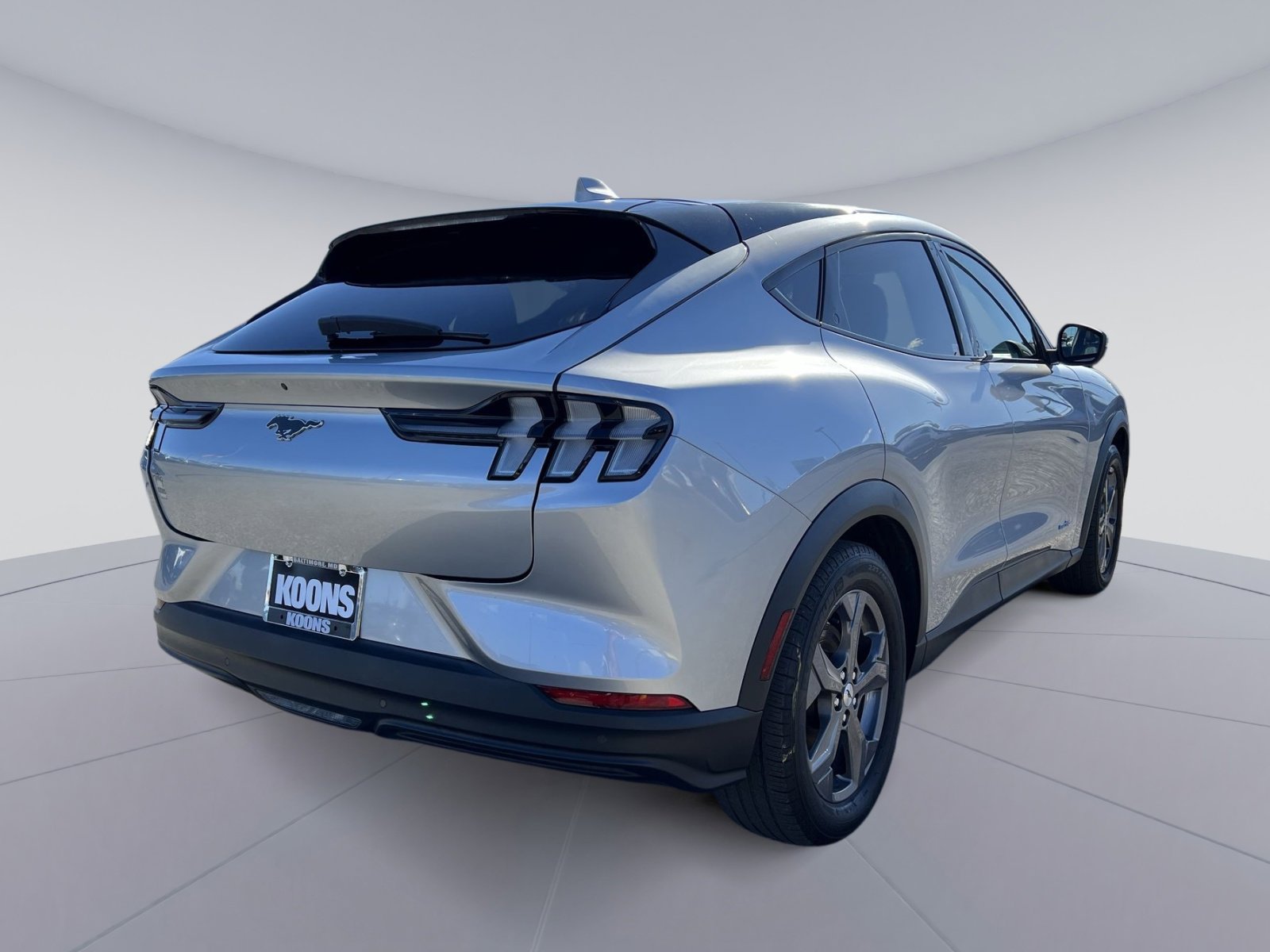 Used 2021 Ford Mustang Mach-E Select image 7