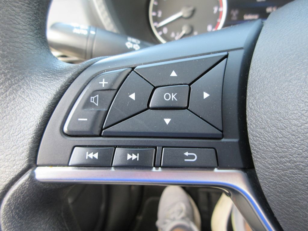 Used 2024 Nissan Sentra SV image 24