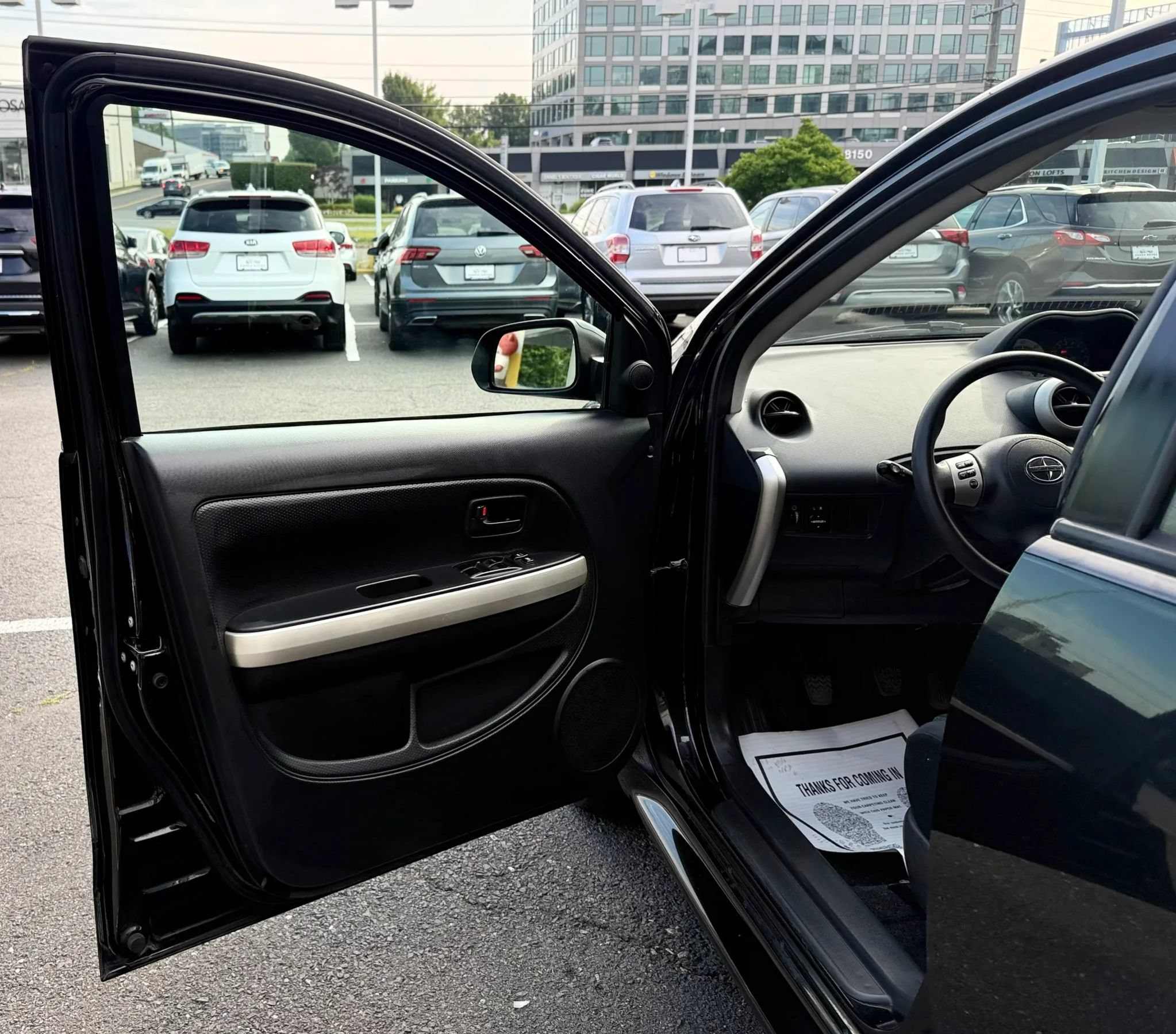 Used 2006 Scion xA FWD image 9