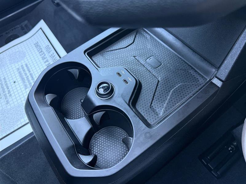 Used 2023 BMW iX xDrive50 w/ Premium Package image 27