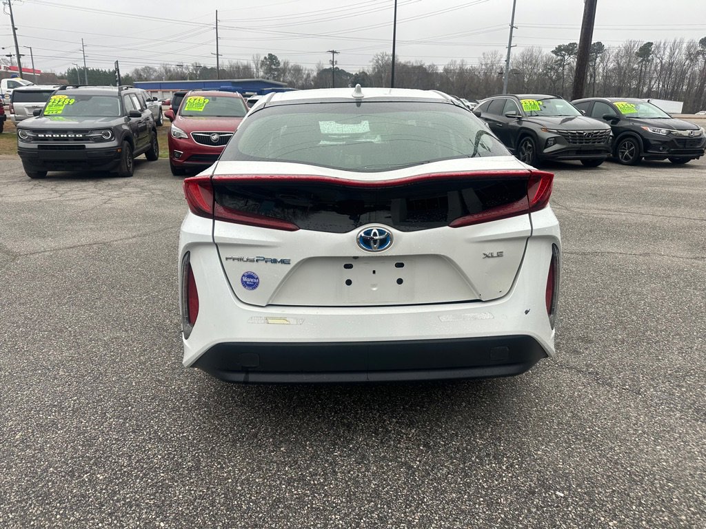 Used 2021 Toyota Prius Prime XLE image 4