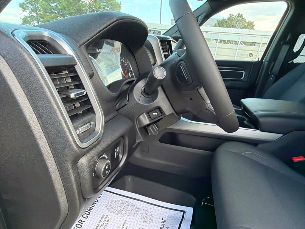 New 2027 RAM 3500 Big Horn AWD/4WD image 14
