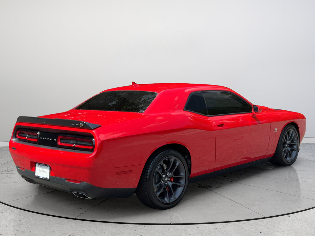 Used 2022 Dodge Challenger R/T Scat Pack RWD image 8
