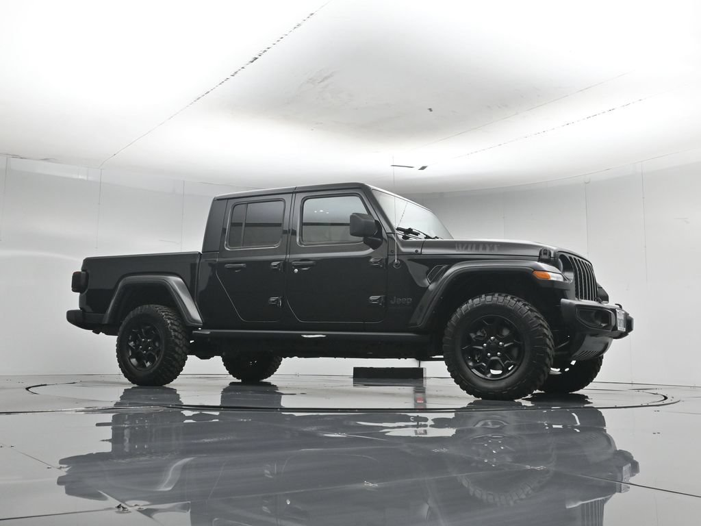 Used 2023 Jeep Gladiator Sport AWD/4WD image 4