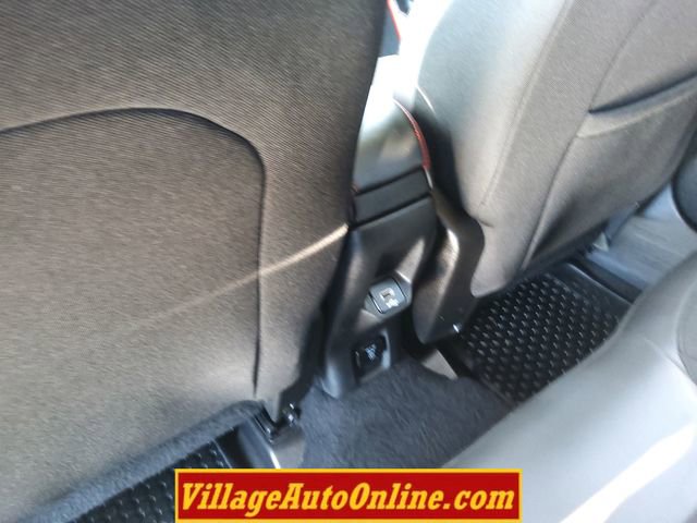 Used 2018 Jeep Renegade Trailhawk w/ Cold Weather Group II image 24