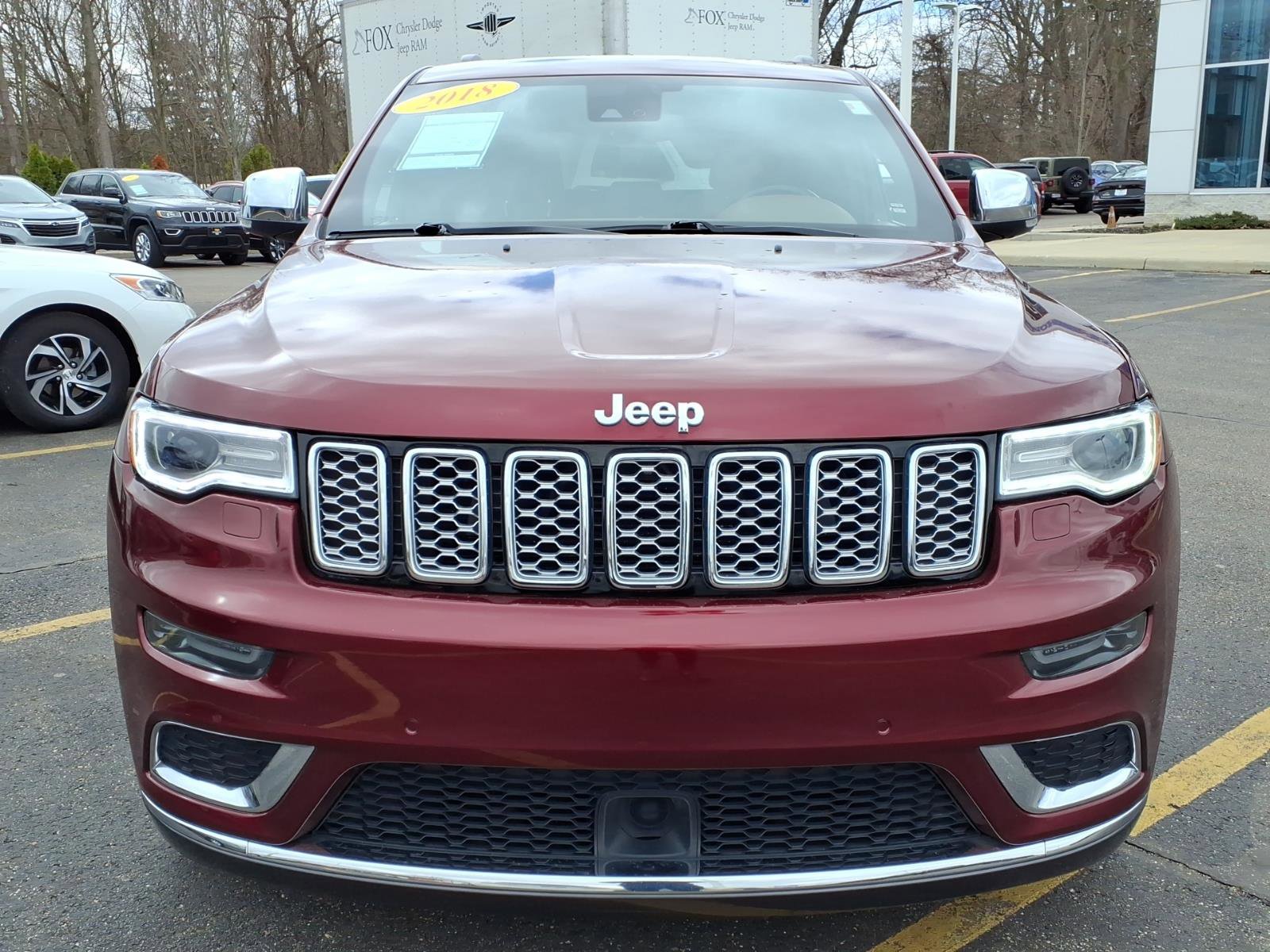 Used 2018 Jeep Grand Cherokee Summit image 2