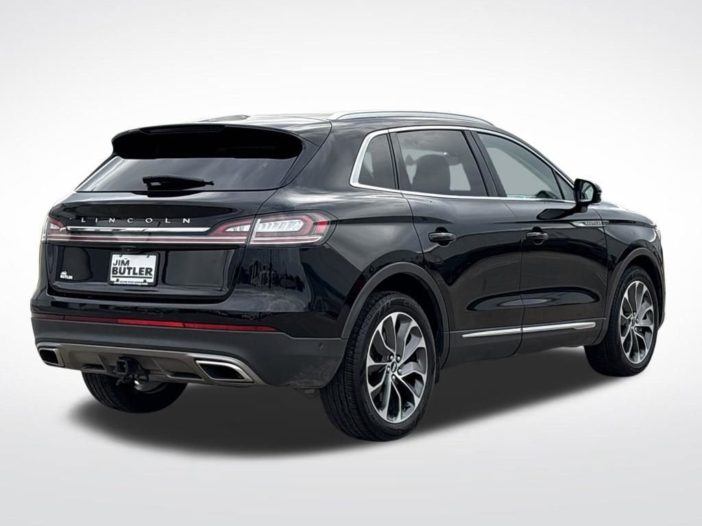 Used 2021 Lincoln Nautilus Reserve w/ Equipment Group 201A image 7