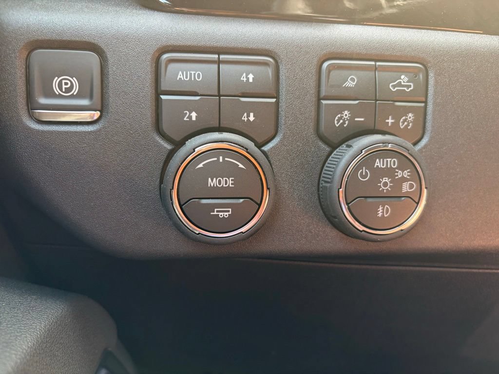 New 2026 Chevrolet Silverado 1500 High Country AWD/4WD image 19