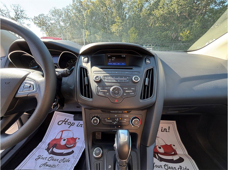 Used 2016 Ford Focus SE image 11