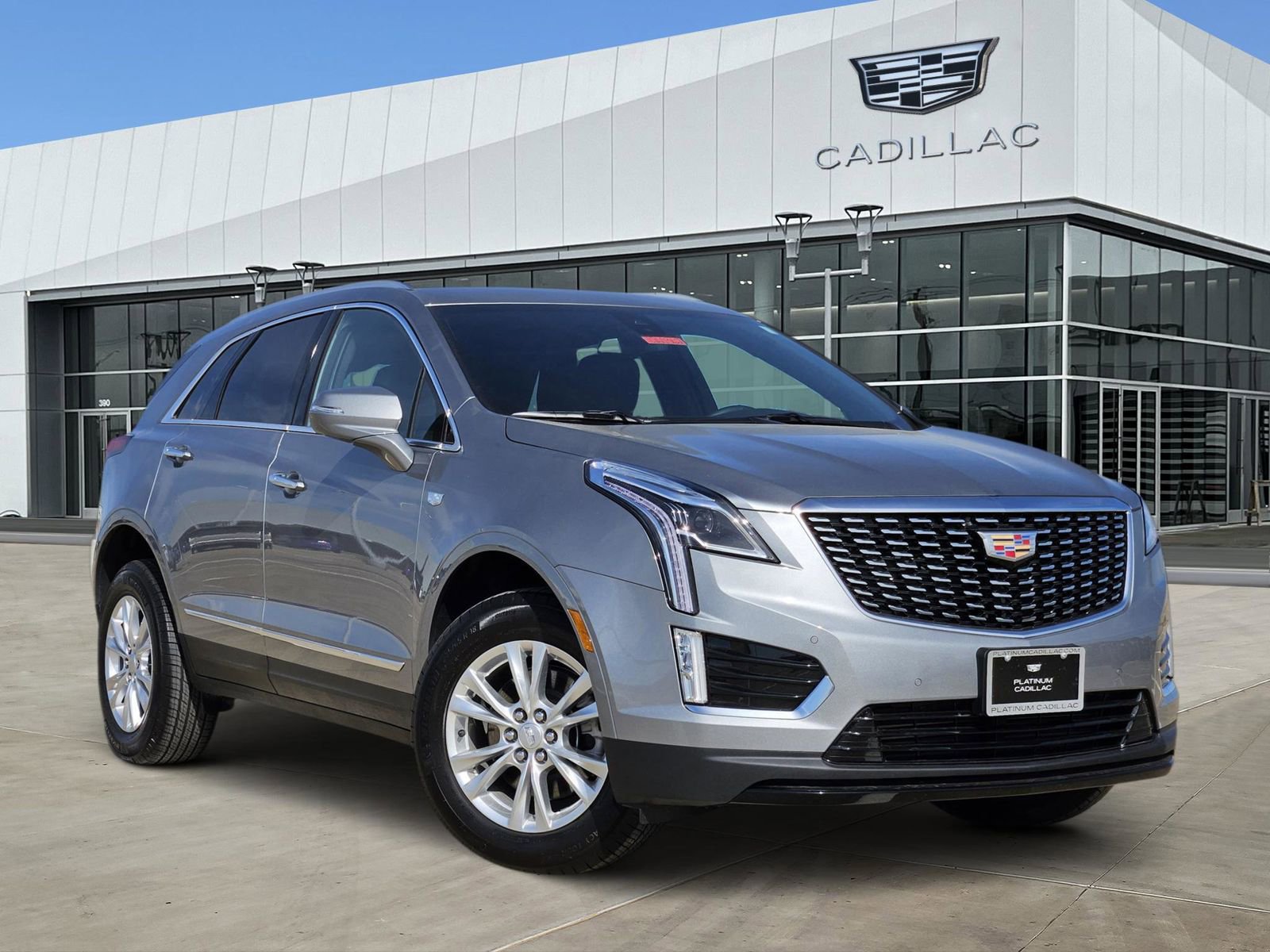 New 2026 Cadillac XT5 Luxury image 1