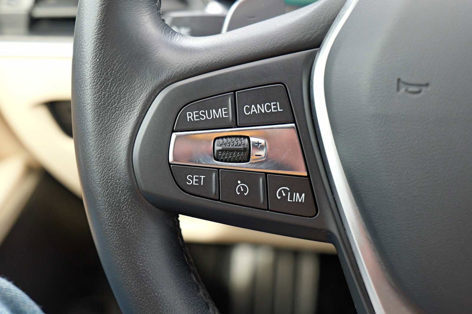 Used 2022 BMW 330e w/ Driving Assistance Package image 13