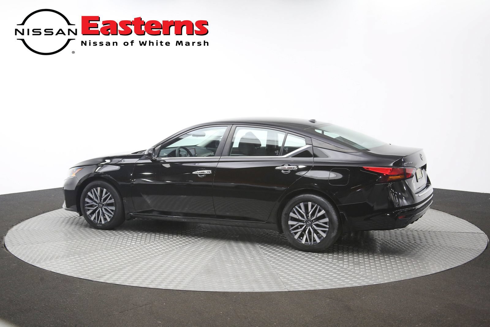 Used 2023 Nissan Altima 2.5 SV FWD image 61