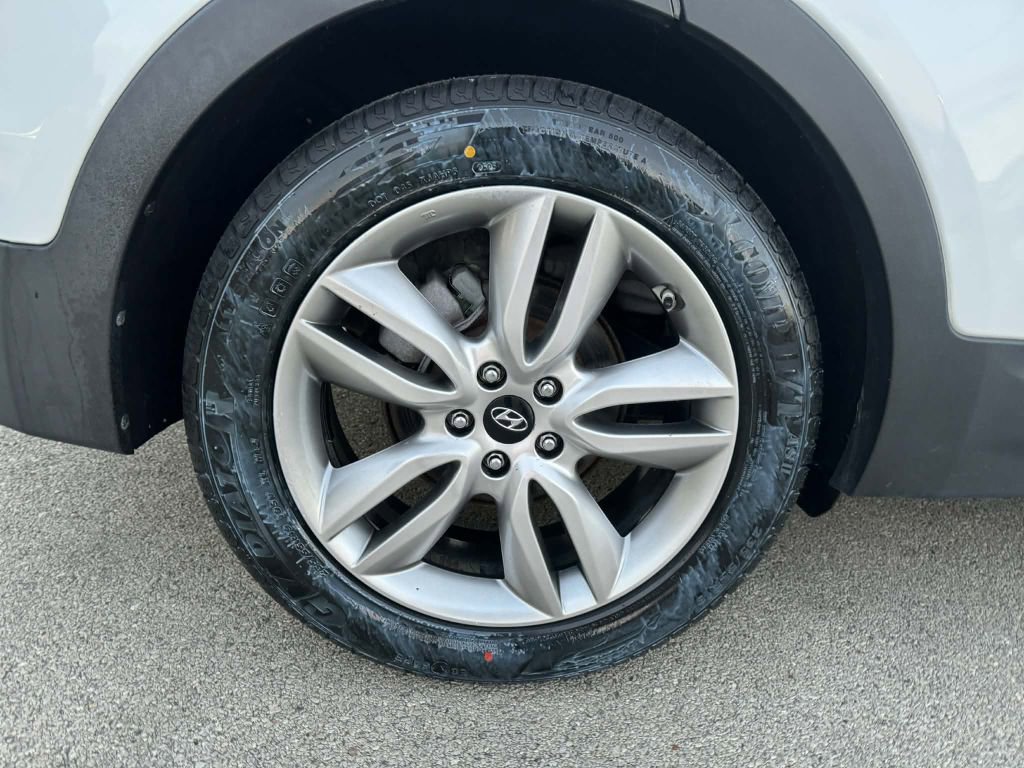 Used 2015 Hyundai Santa Fe Sport 2.0T w/ Option Group 05 image 12