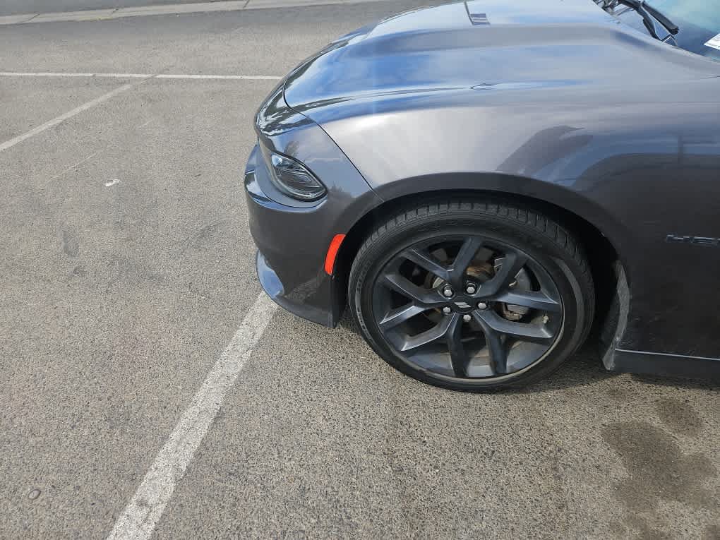 Used 2022 Dodge Charger R/T w/ Plus Group RWD image 3