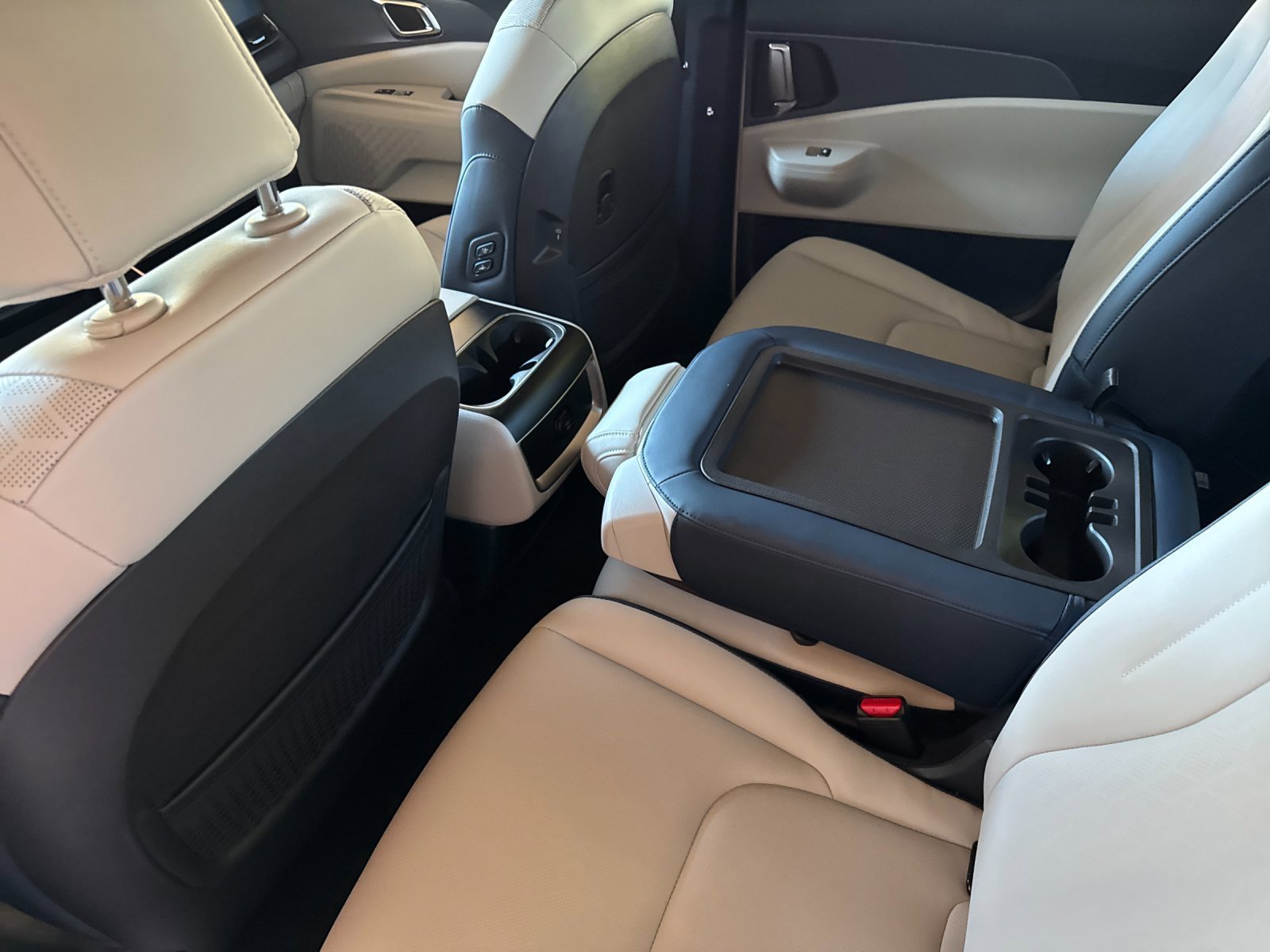 New 2026 Kia Carnival EX image 12
