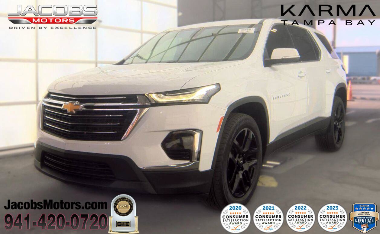 Used 2023 Chevrolet Traverse LT