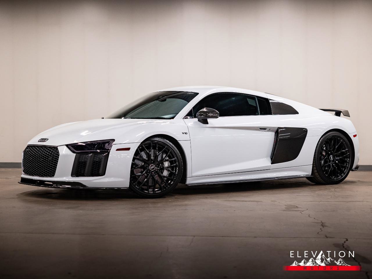 Used 2017 Audi R8 V10 plus image 1