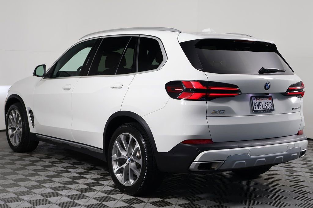 Used 2026 BMW X5 xDrive40i w/ Premium Package image 6