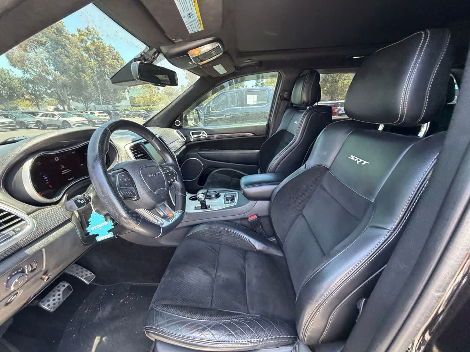 Used 2015 Jeep Grand Cherokee SRT AWD/4WD image 6