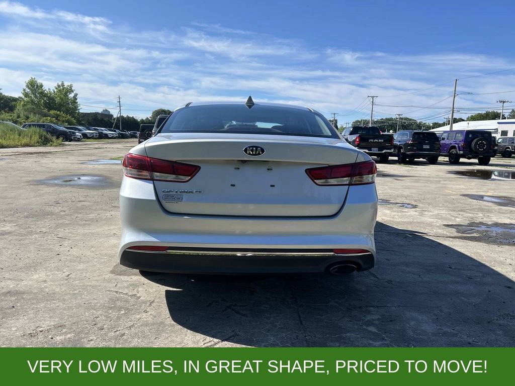 Used 2017 Kia Optima LX FWD image 4