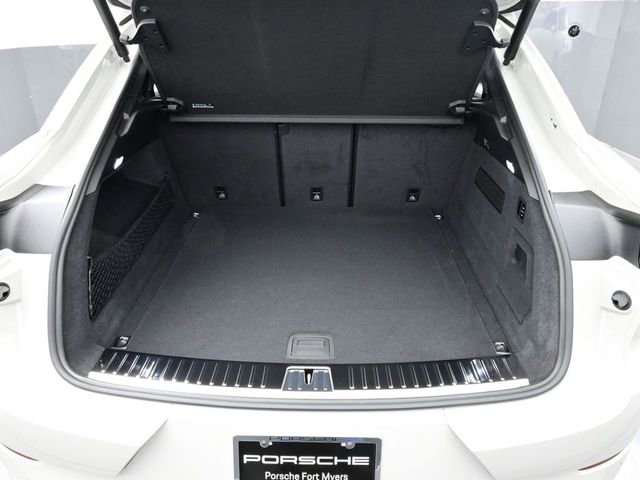 New 2026 Porsche Cayenne GTS image 16