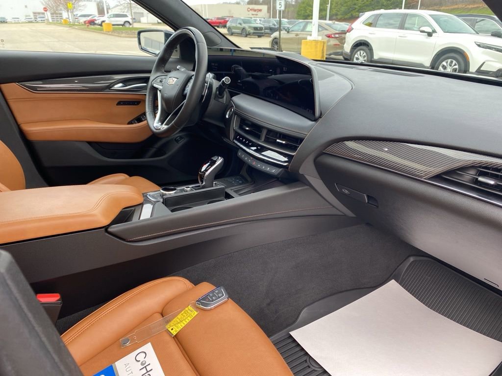 Used 2025 Cadillac CT5 V w/ Platinum Package image 11