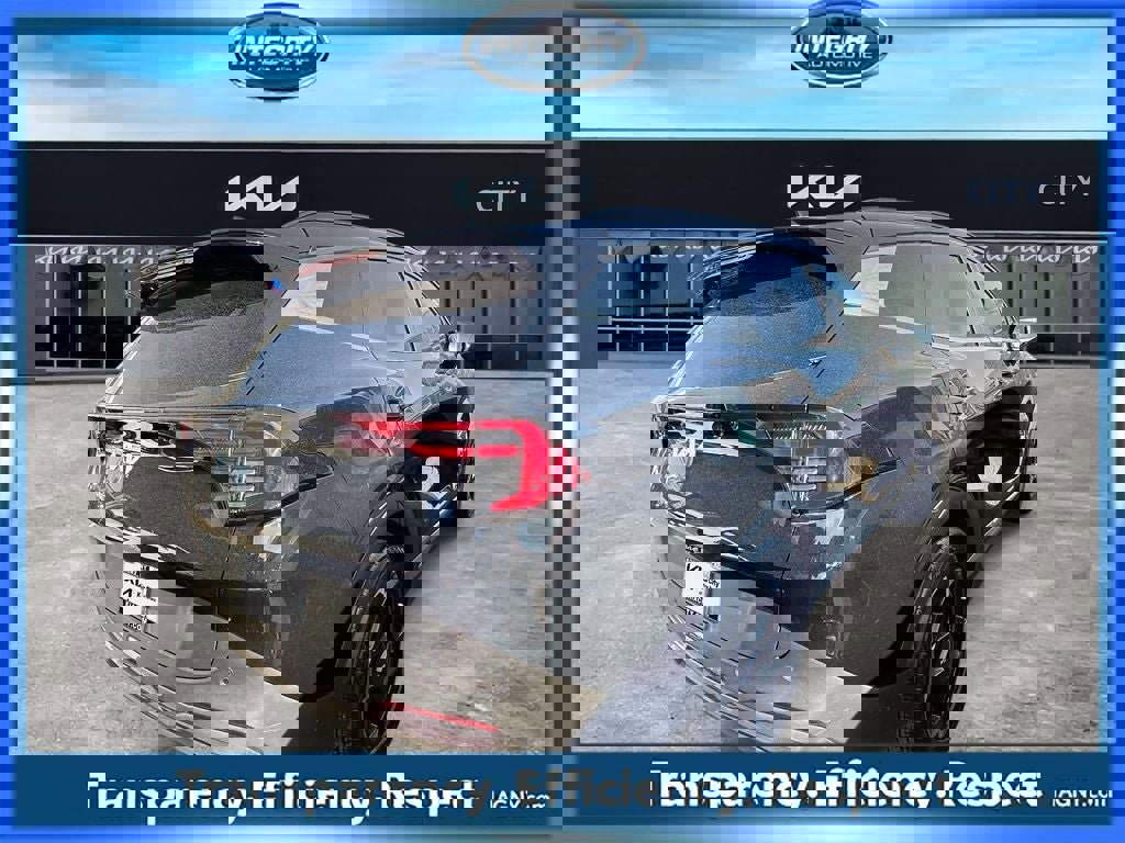 Certified 2026 Kia Sportage EX w/ EX Panorama Roof Package image 2