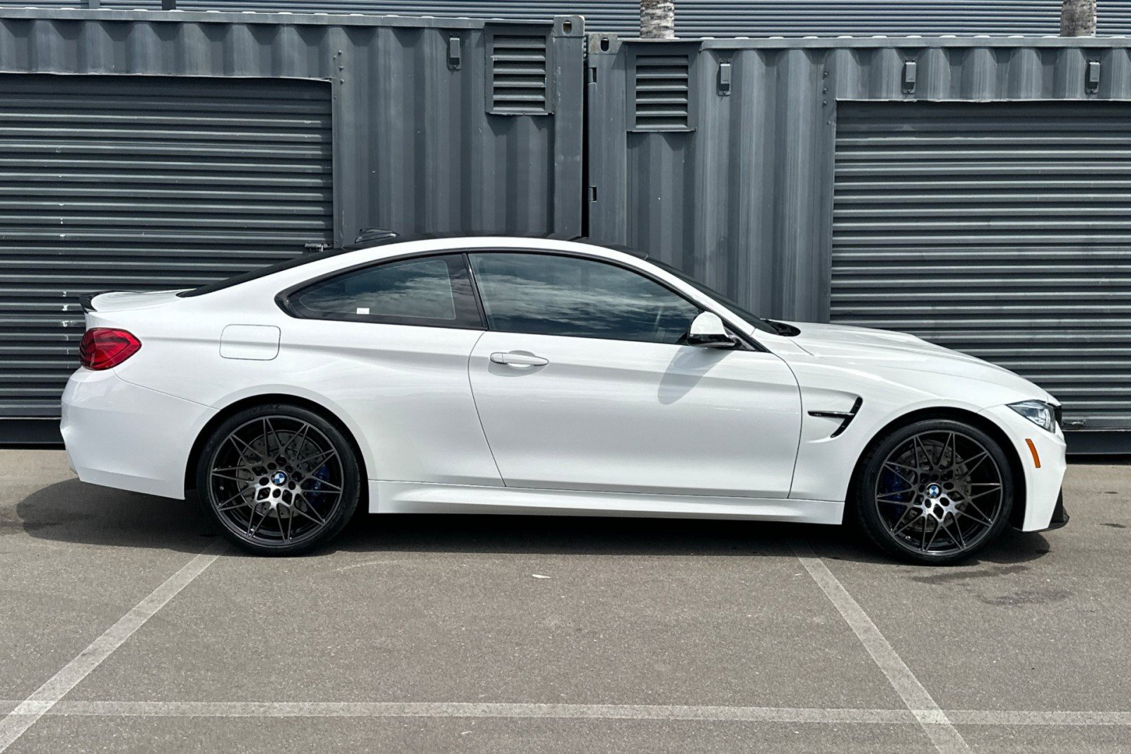 Used 2018 BMW M4 Coupe RWD image 9