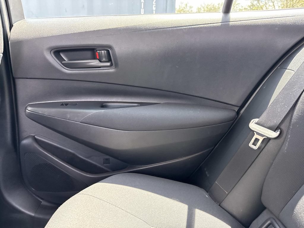 Used 2023 Toyota Corolla LE FWD image 18