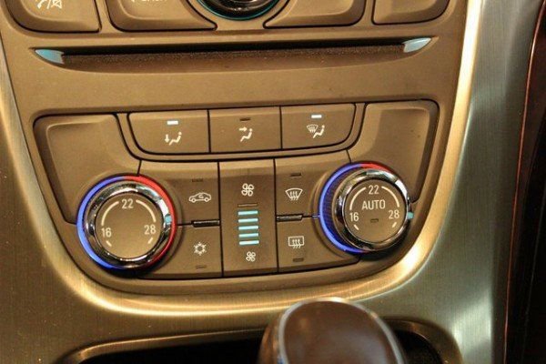 Used 2017 Buick Verano Convenience image 25