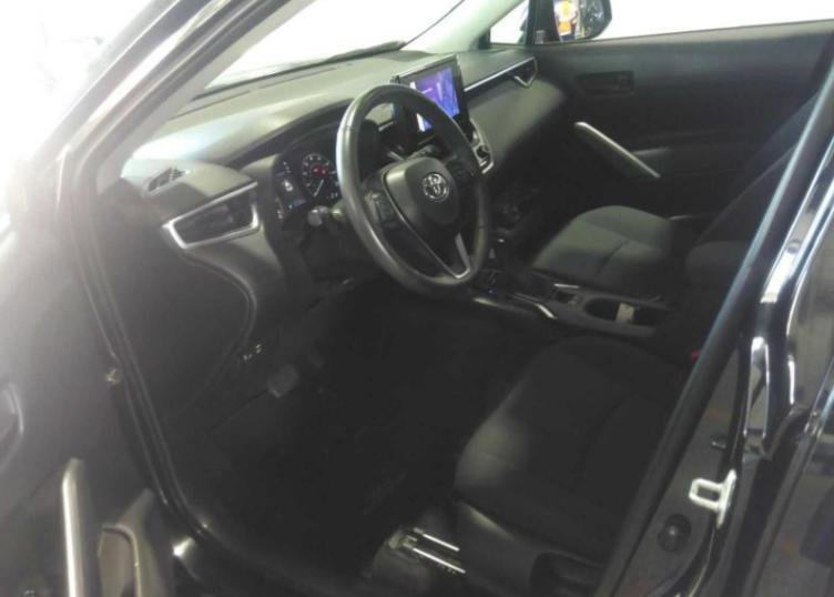 Used 2024 Toyota Corolla Cross LE image 8