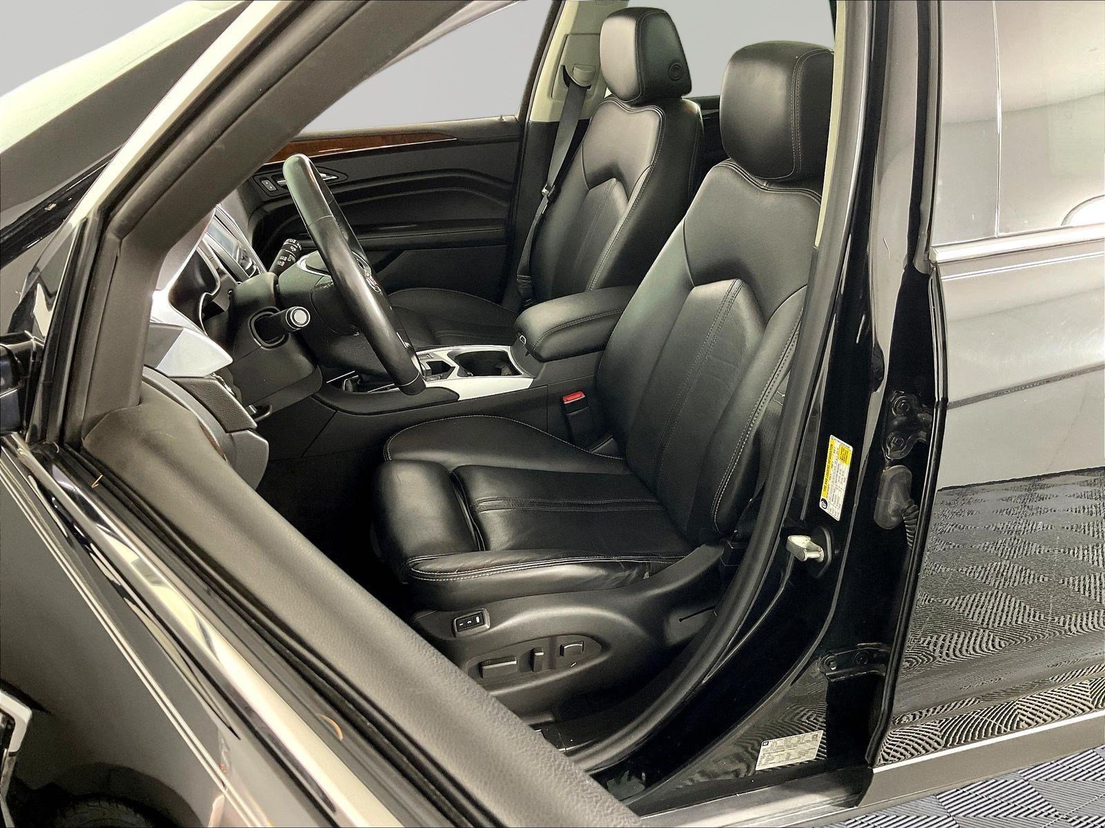 Used 2015 Cadillac SRX Performance w/ Driver Awareness Package AWD/4WD image 21