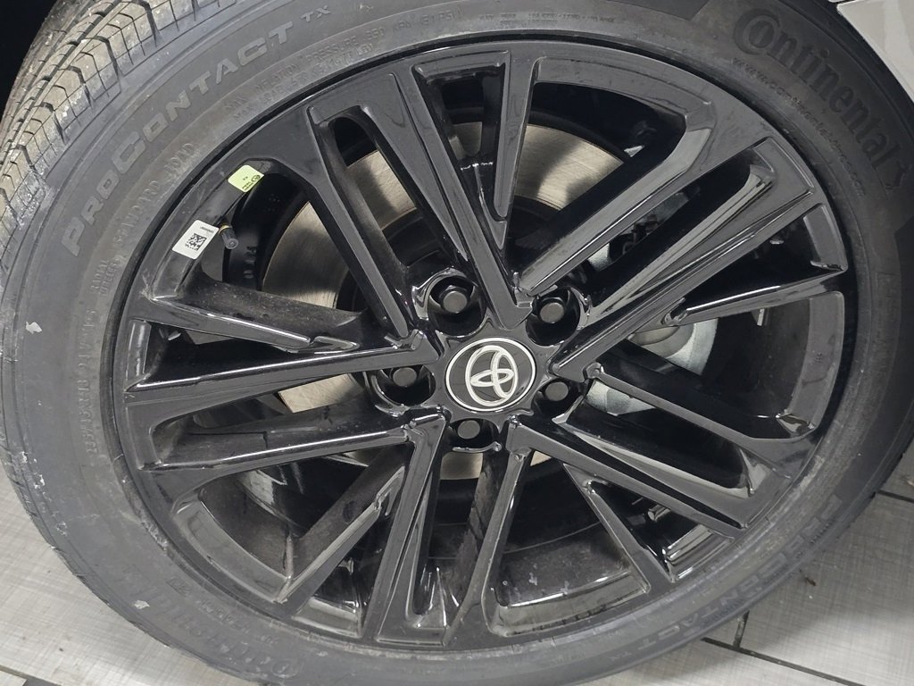 New 2026 Toyota Camry SE image 10