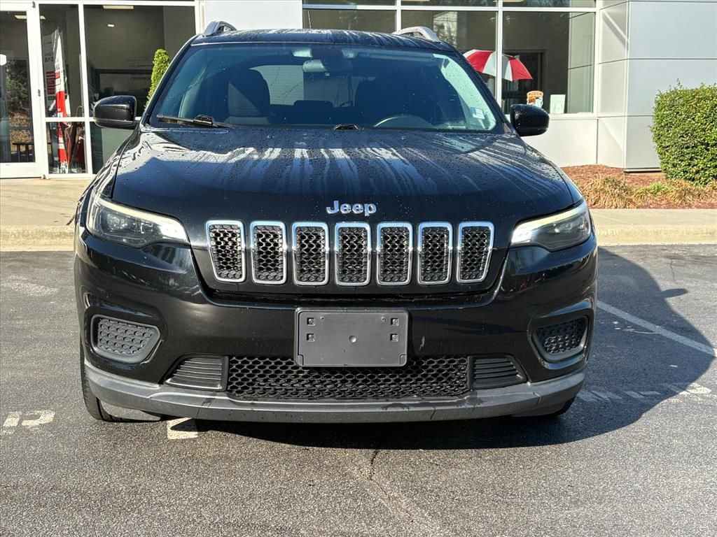 Used 2020 Jeep Cherokee Latitude w/ Cold Weather Group image 3