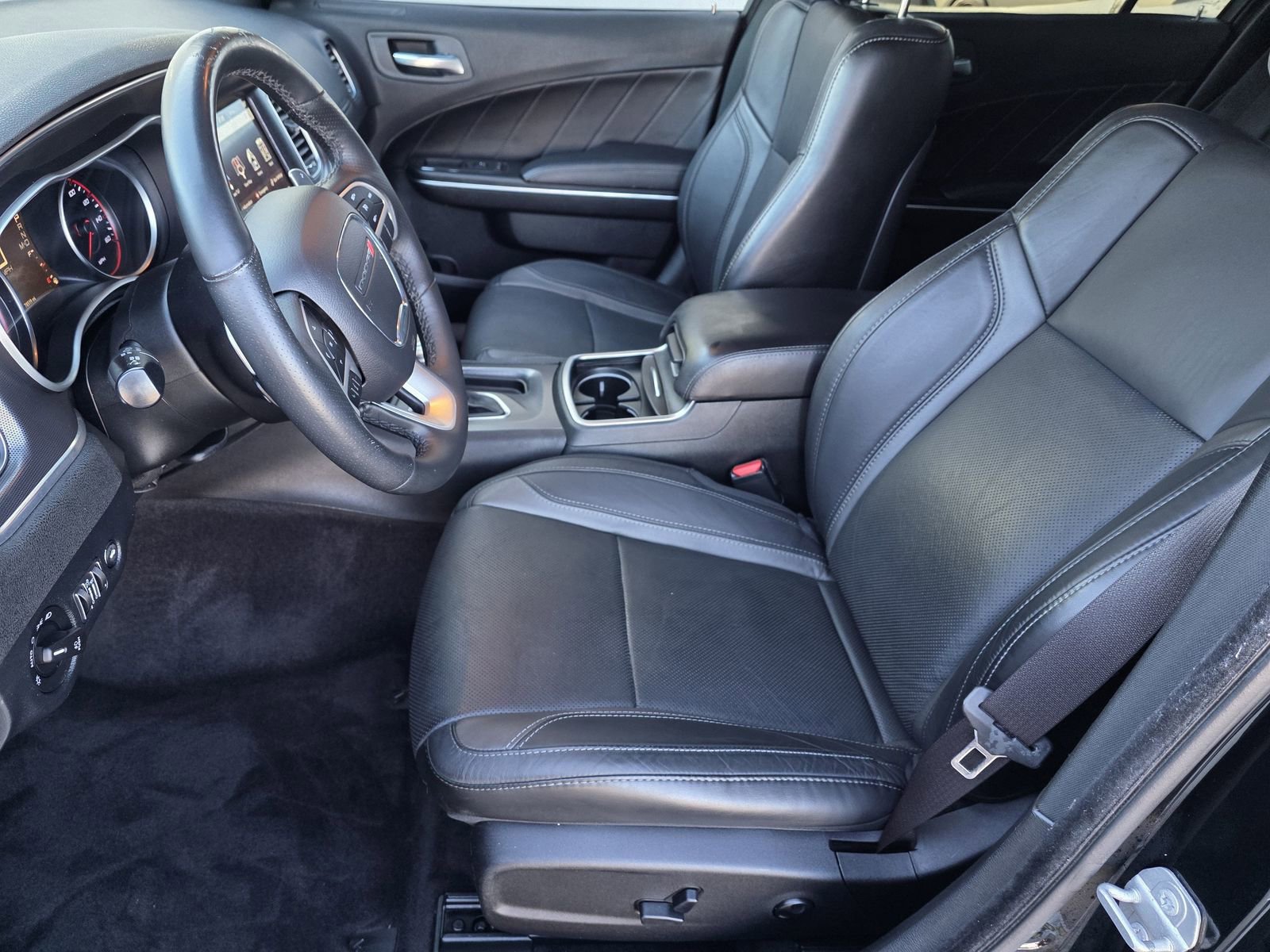 Used 2018 Dodge Charger R/T w/ Plus Group image 12