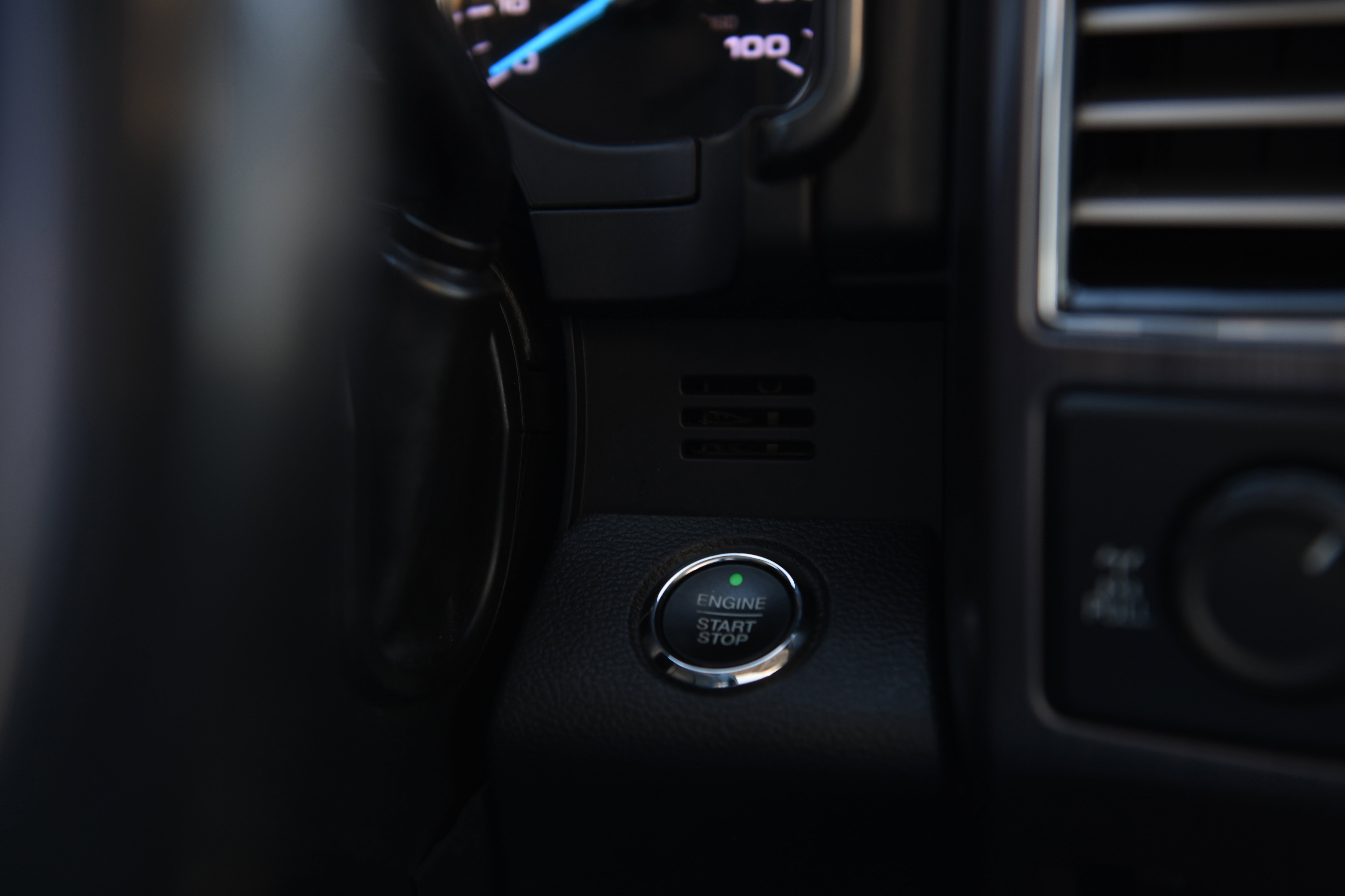 Used 2020 Ford F250 Limited image 28