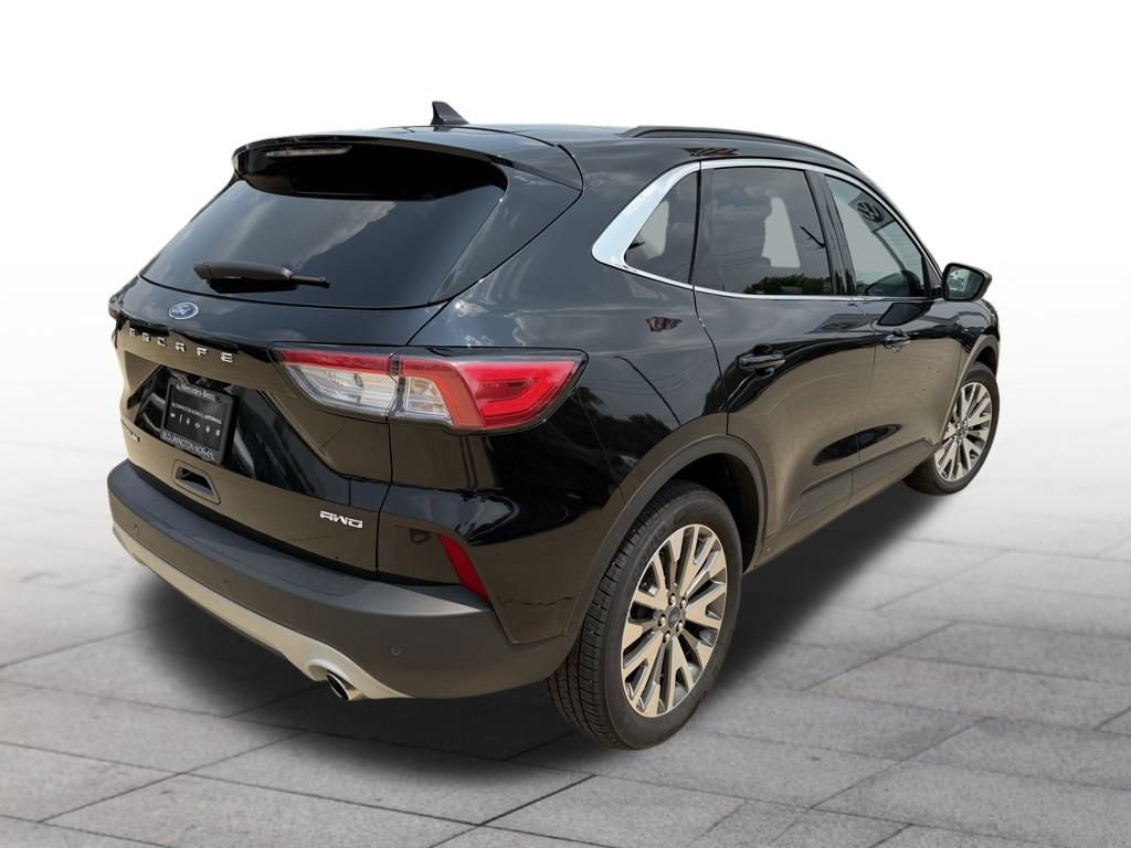 Used 2022 Ford Escape Titanium image 7
