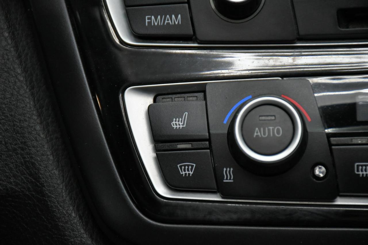 Used 2014 BMW 435i Convertible image 31