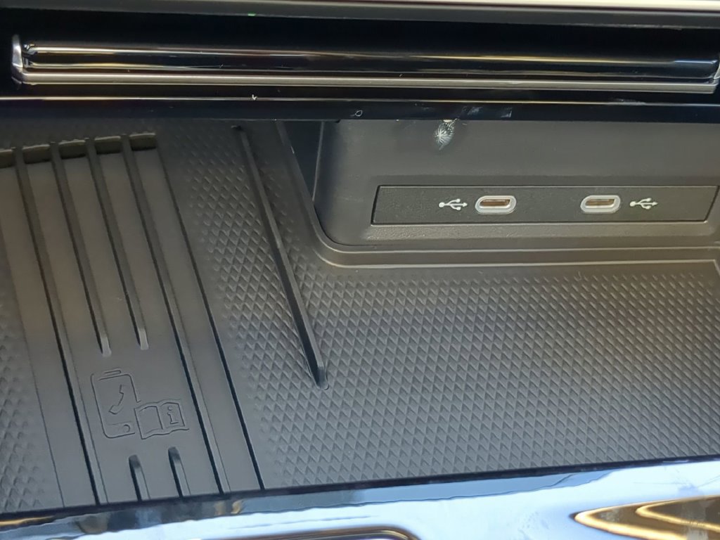 New 2026 Volkswagen Atlas SE FWD image 25