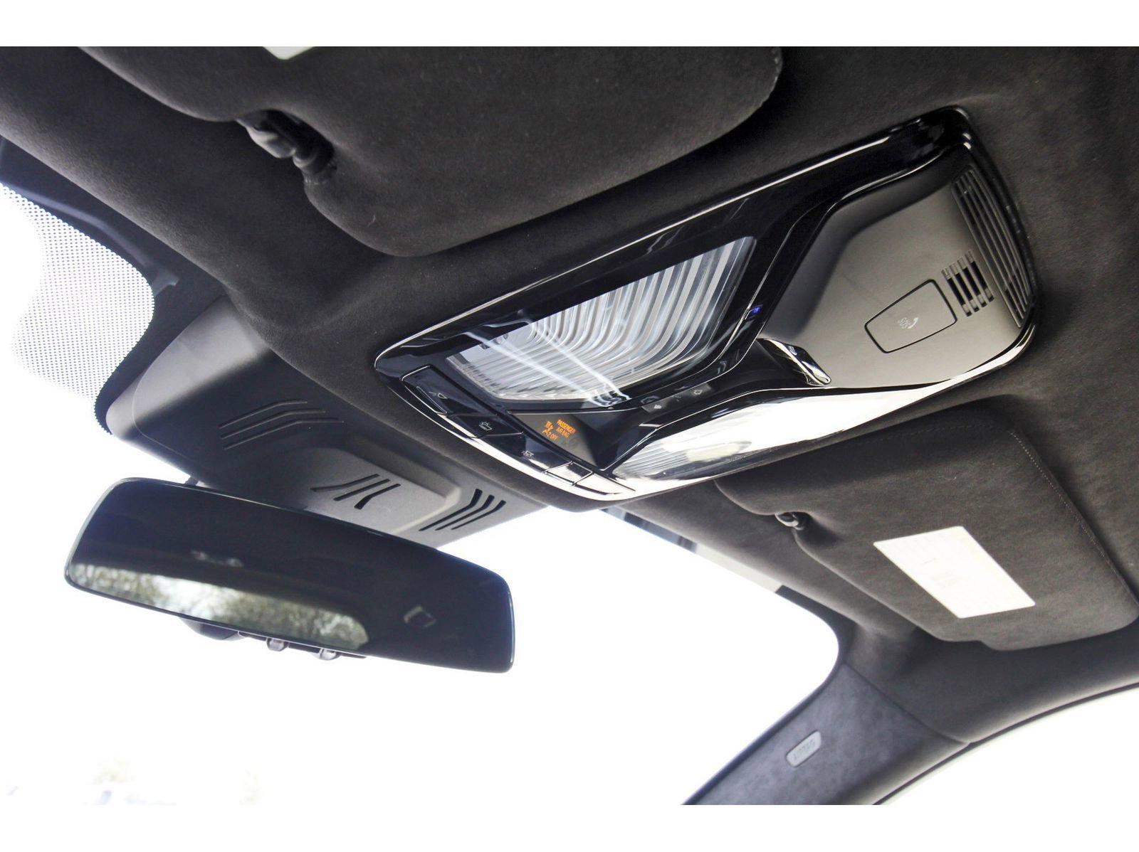 Used 2022 BMW X7 M50i w/ Dynamic Handling Package image 26