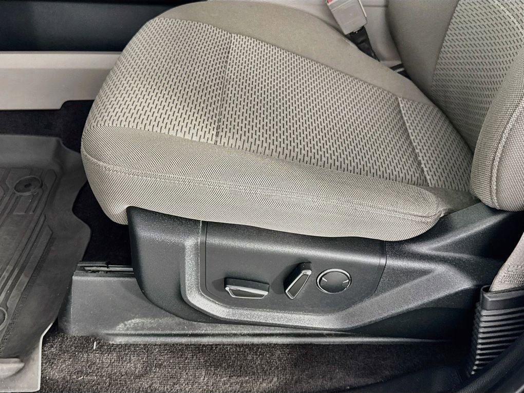 Used 2018 Ford F150 XLT w/ Equipment Group 302A Luxury RWD image 23