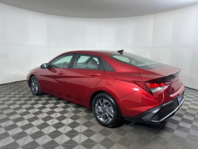 Certified 2024 Hyundai Elantra SEL image 5