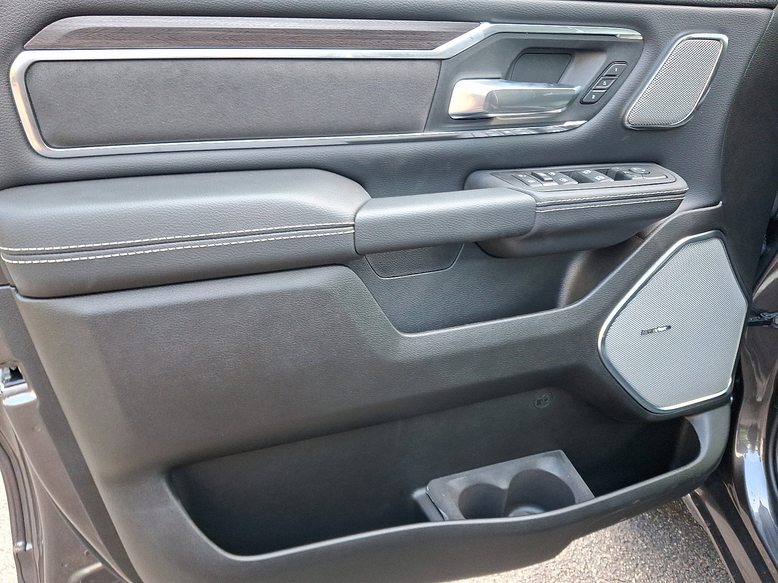 New 2026 RAM 1500 Laramie image 11