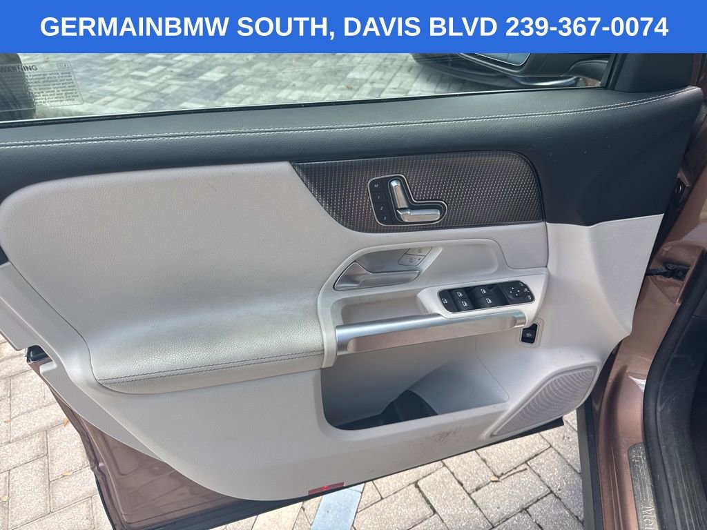 Used 2023 Mercedes-Benz GLB 250 image 10