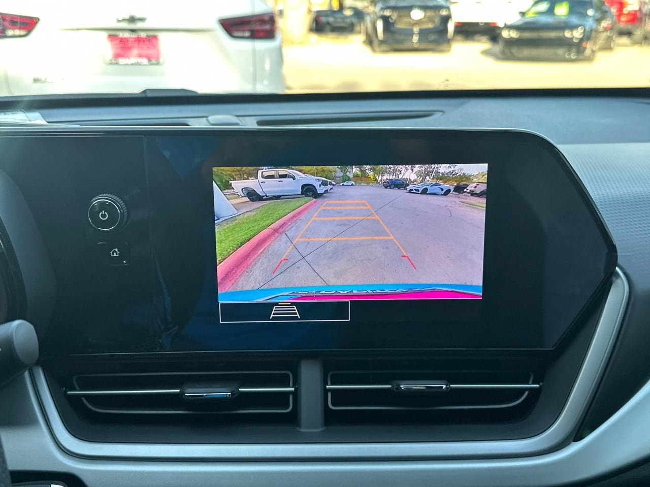 New 2026 Chevrolet Trax RS w/ Sunroof Package FWD image 17