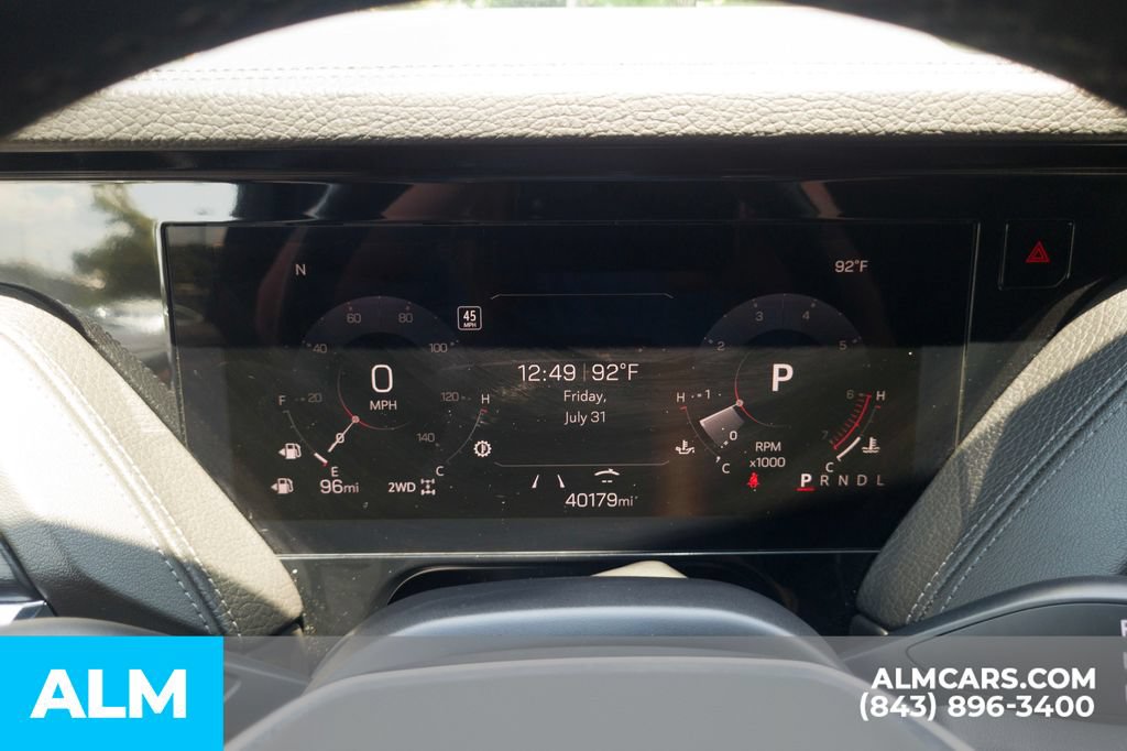 Used 2025 GMC Yukon Denali AWD/4WD image 31
