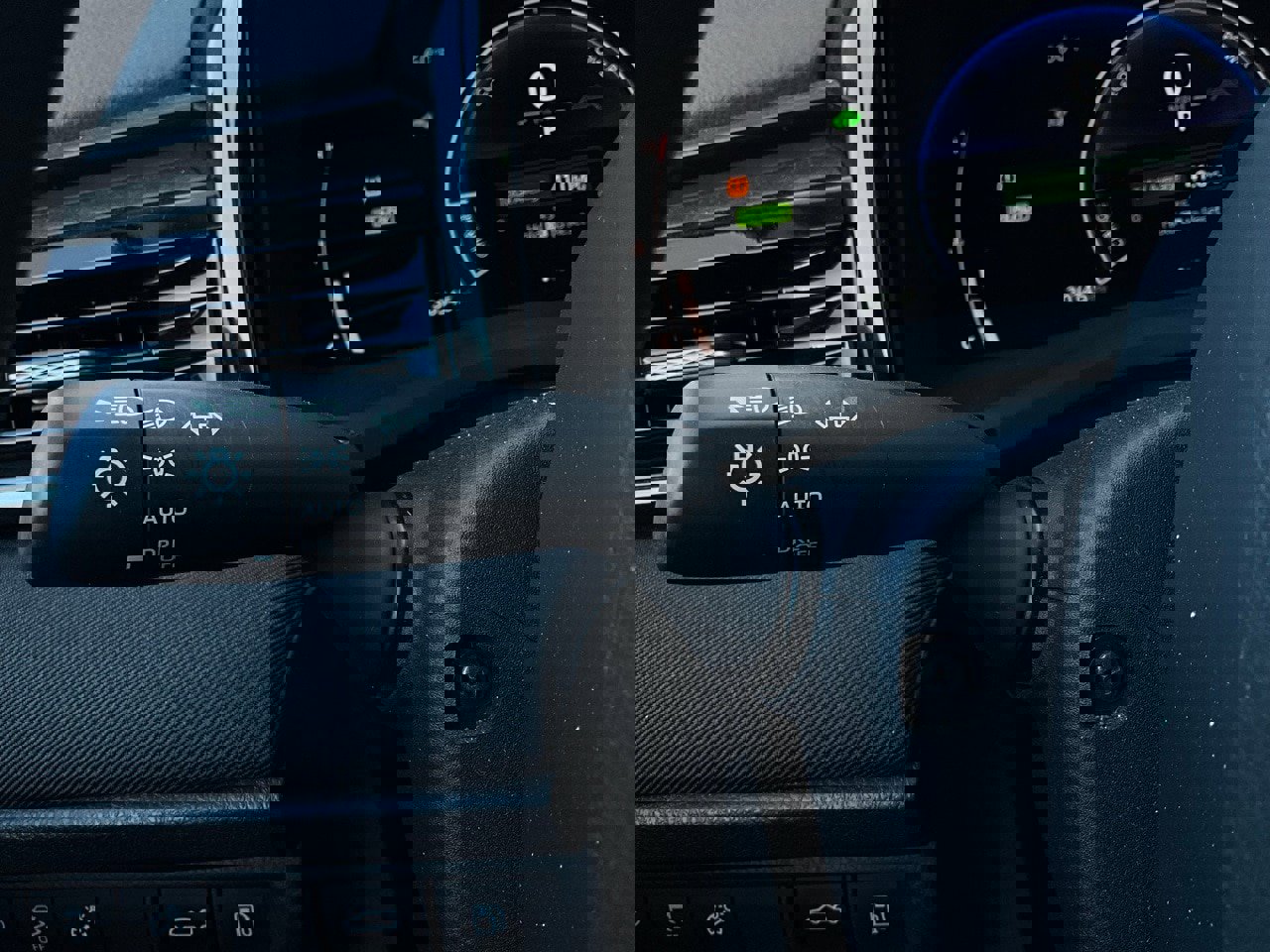 Used 2025 Toyota Camry LE image 34