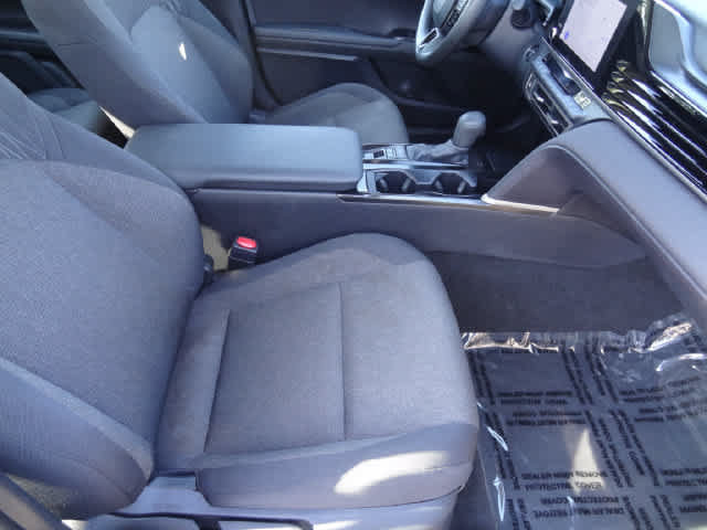 Used 2025 Toyota Camry LE FWD image 11