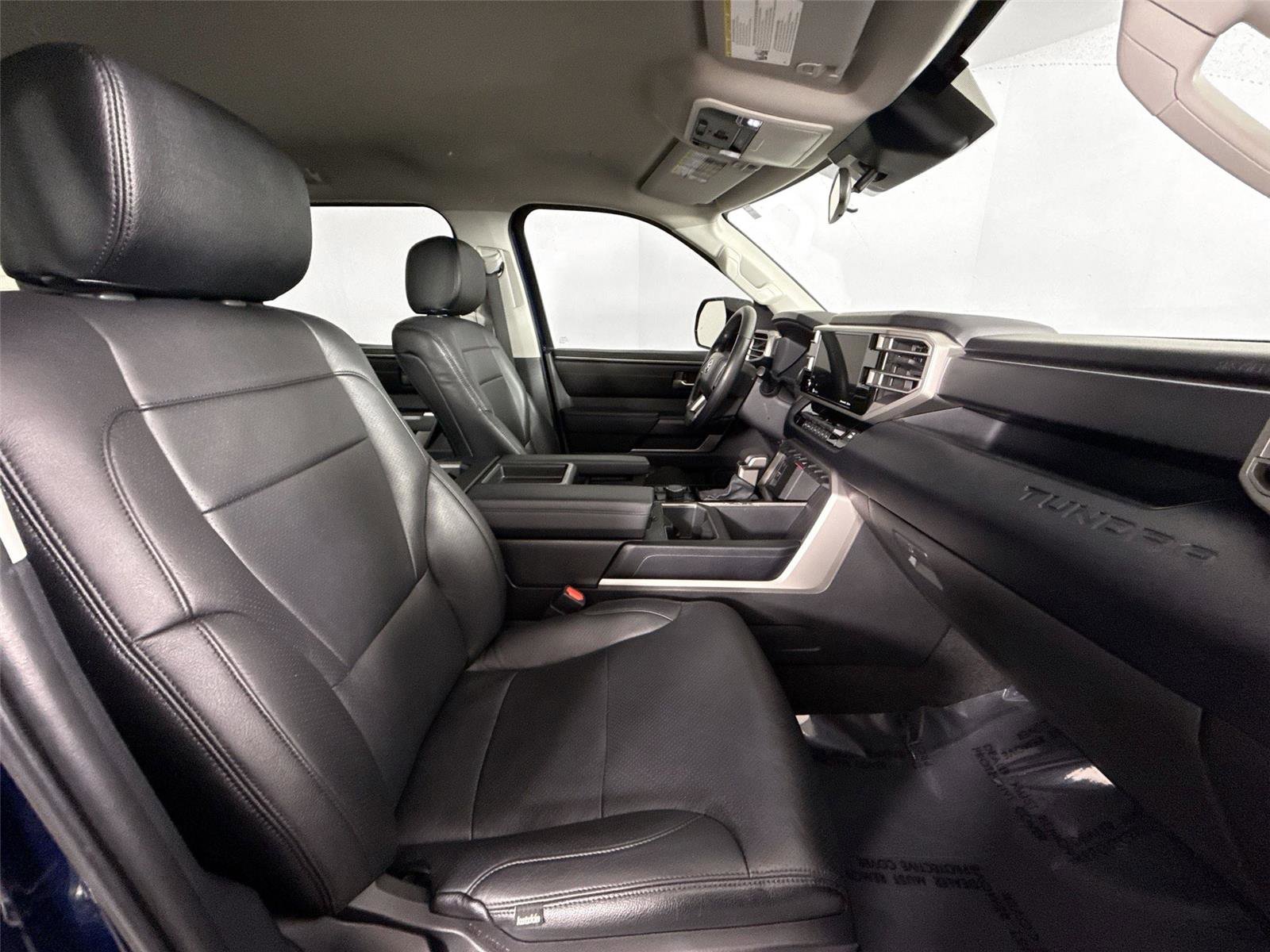 Used 2022 Toyota Tundra SR5 w/ SR5 Convenience Package image 38